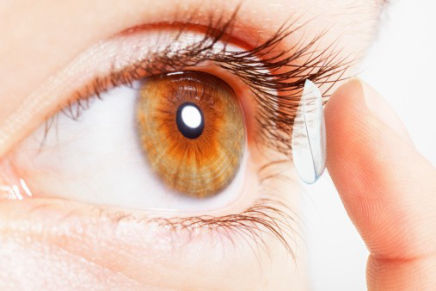 CONSEJOS PARA QUIENES USAN LENTES DE CONTACTO